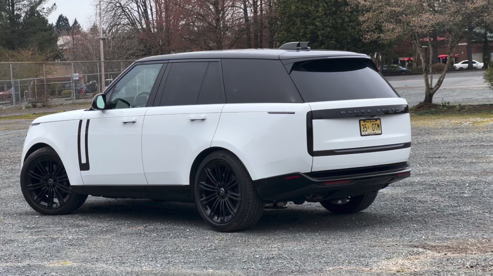 2025 Range Rover SE P530 Review: The “Boss” SUV That Does It All